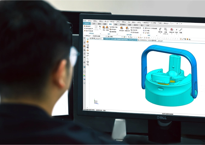 Everich Petsウォーターボトル & ペットボウル: 侵害に別れを告げる